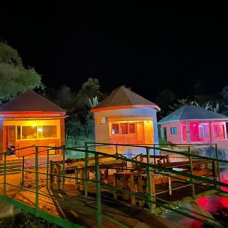 Bamboo River Resorts Wli Afegame ภายนอก รูปภาพ