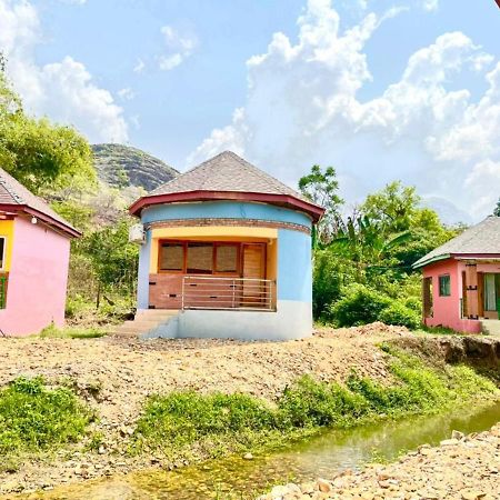 Bamboo River Resorts Wli Afegame ภายนอก รูปภาพ