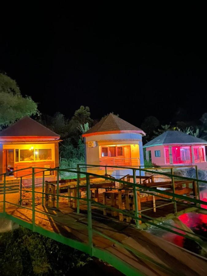Bamboo River Resorts Wli Afegame ภายนอก รูปภาพ