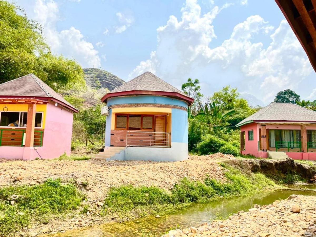 Bamboo River Resorts Wli Afegame ภายนอก รูปภาพ