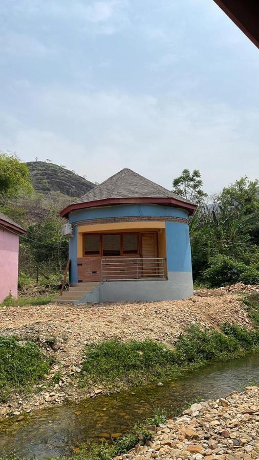Bamboo River Resorts Wli Afegame ภายนอก รูปภาพ